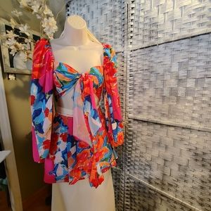 Luxxel Ladies 2 piece shorts set Size S Tie top Shorts skirt zips colorful New